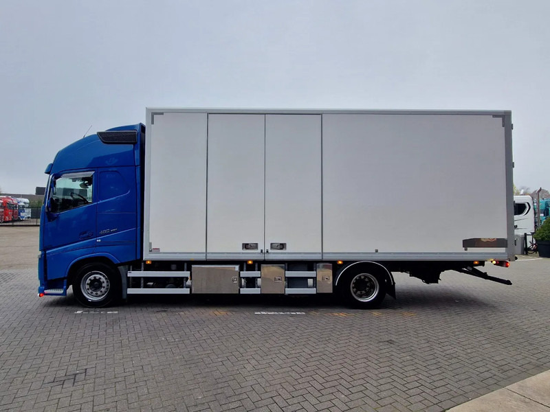 Volvo FH 13.460 Globetrotter XL 4x2 - Box with side doors - Manual gearbox - Full air - Lastbil varevogn: billede 5 Volvo FH 13.460 Globetrotter XL 4x2 - Box with side doors - Manual gearbox - Full air - Lastbil varevogn: billede 5