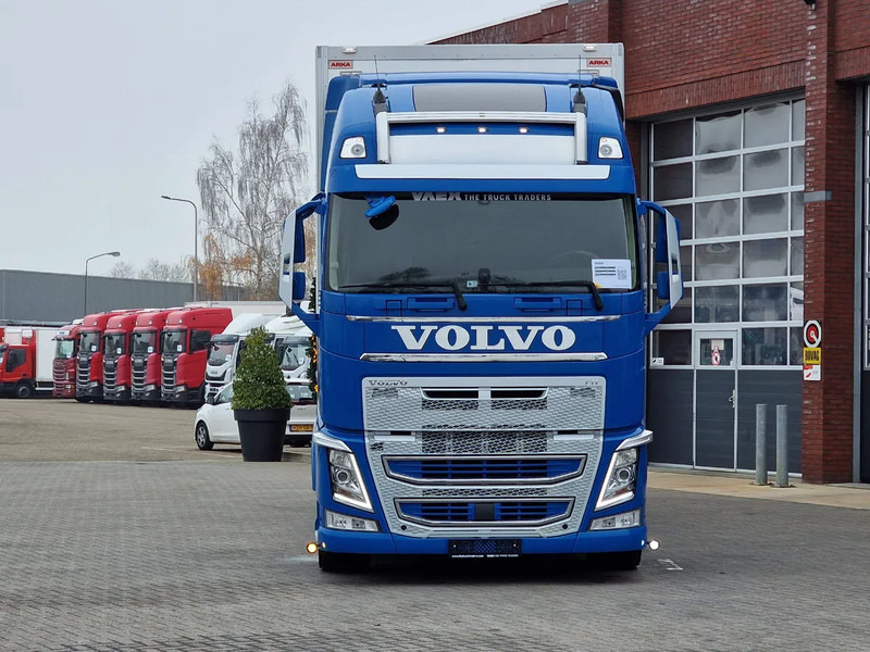 Volvo FH 13.460 Globetrotter XL 4x2 - Box with side doors - Manual gearbox - Full air - Lastbil varevogn: billede 2 Volvo FH 13.460 Globetrotter XL 4x2 - Box with side doors - Manual gearbox - Full air - Lastbil varevogn: billede 2