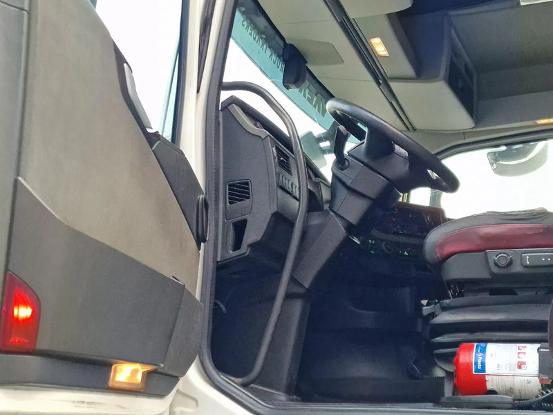 Lastbil varevogn Volvo FH 13.460 lowroof 6x2 - Box with Sidedoors - 480 WB - Full air: billede 13