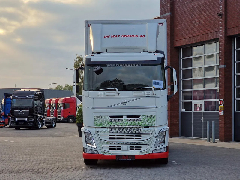 Volvo FH 13.460 lowroof 6x2 - Box with Sidedoors - 480 WB - Full air - Lastbil varevogn: billede 2 Volvo FH 13.460 lowroof 6x2 - Box with Sidedoors - 480 WB - Full air - Lastbil varevogn: billede 2