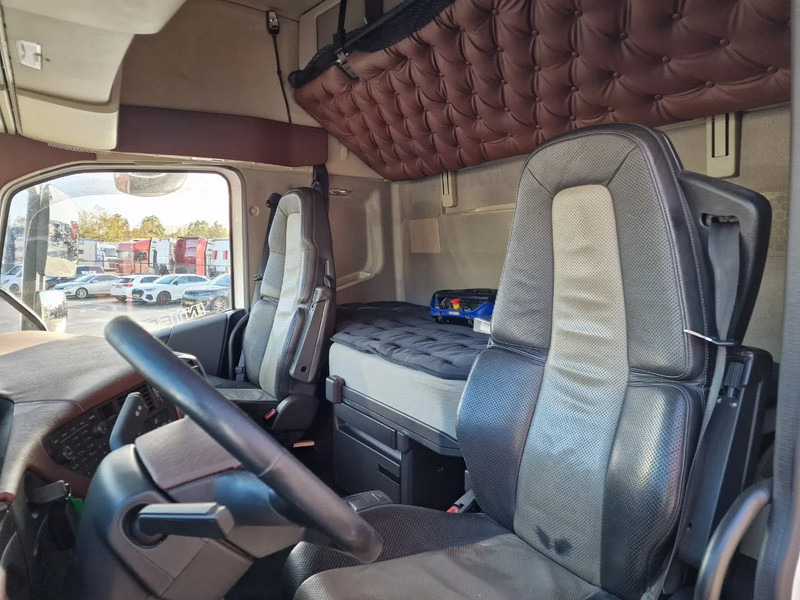 Lastbil med kran Volvo FH 13.540 8x4*4 - HMF2620 K6 Crane 2017 with remote - Retarder - HUB reduction: billede 11