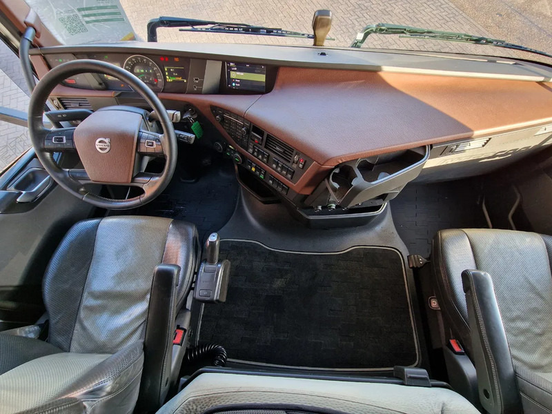 Lastbil med kran Volvo FH 13.540 8x4*4 - HMF2620 K6 Crane 2017 with remote - Retarder - HUB reduction: billede 17