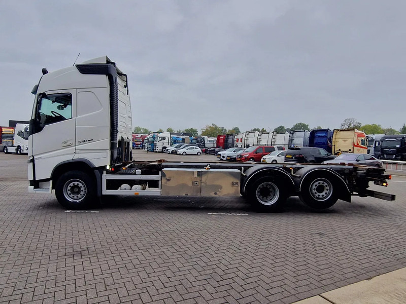 Volvo FH 13.540 Globetrotter 6x2 - BDF - Retarder - 4.90 WB - Full air - Leather - Containerbil/ Veksellad lastbil: billede 4 Volvo FH 13.540 Globetrotter 6x2 - BDF - Retarder - 4.90 WB - Full air - Leather - Containerbil/ Veksellad lastbil: billede 4