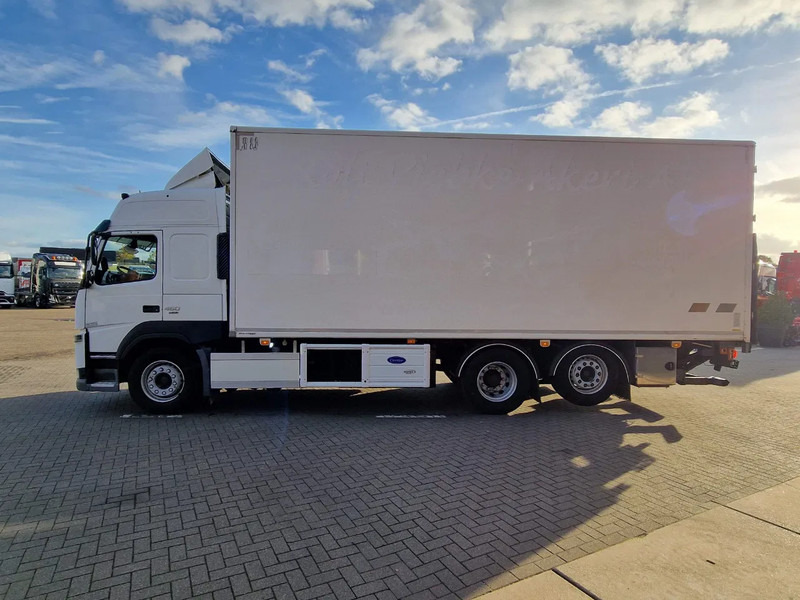 Volvo FM 13.460 Globetrotter 6x2*4 - Frigo Carrier Supra 1150 U MT - Zepro loadlift - Steering axle - Isotermisk lastbil: billede 4 Volvo FM 13.460 Globetrotter 6x2*4 - Frigo Carrier Supra 1150 U MT - Zepro loadlift - Steering axle - Isotermisk lastbil: billede 4