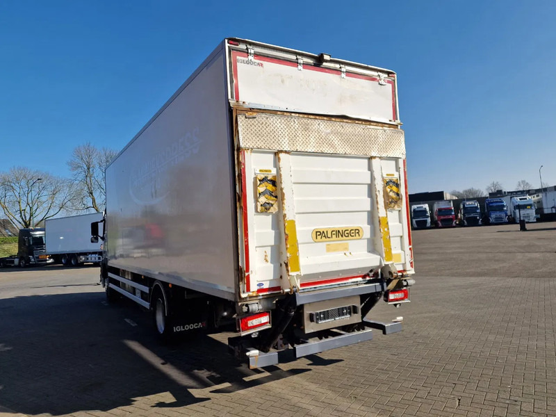 Volvo FM 330 4x2 - Carrier MT 18 Frigo - Loadlift - Full air - Sleepercab - Kølevogn lastbil: billede 5 Volvo FM 330 4x2 - Carrier MT 18 Frigo - Loadlift - Full air - Sleepercab - Kølevogn lastbil: billede 5