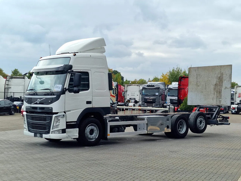 Volvo FM 380 Globetrotter 6x2 Chassis - Loadlift - 4.90 WB - Full air - Low KM - Lastbil chassis: billede 3 Volvo FM 380 Globetrotter 6x2 Chassis - Loadlift - 4.90 WB - Full air - Low KM - Lastbil chassis: billede 3