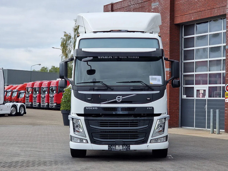 Volvo FM 380 Globetrotter 6x2 Chassis - Loadlift - 4.90 WB - Full air - Low KM - Lastbil chassis: billede 2 Volvo FM 380 Globetrotter 6x2 Chassis - Loadlift - 4.90 WB - Full air - Low KM - Lastbil chassis: billede 2