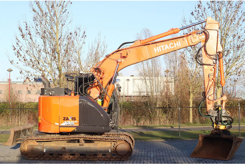 Hitachi ZX135 US-6 | ROTOTILT | DOZERBLADE | 2D GPS | 3X BUCKET - Bæltegravemaskine: billede 4 Hitachi ZX135 US-6 | ROTOTILT | DOZERBLADE | 2D GPS | 3X BUCKET - Bæltegravemaskine: billede 4