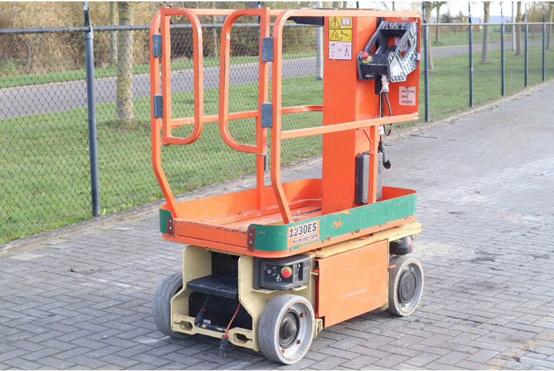 JLG 1230 ES | 5.6 METER | 230 KG - Teleskoplift: billede 2 JLG 1230 ES | 5.6 METER | 230 KG - Teleskoplift: billede 2