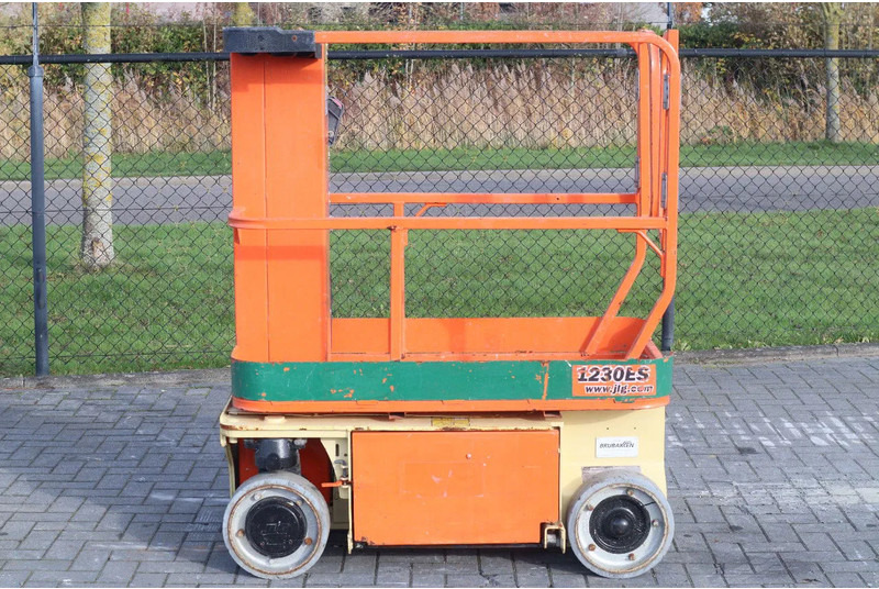 JLG 1230 ES | 5.6 METER | 230 KG - Teleskoplift: billede 4 JLG 1230 ES | 5.6 METER | 230 KG - Teleskoplift: billede 4