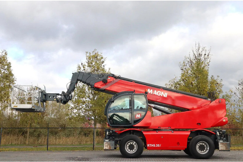 MAGNI RTH 5.35 S-M/C | WORKING PLATFORM | REMOTE | GOOD CONDITION - Teleskop truck: billede 1 MAGNI RTH 5.35 S-M/C | WORKING PLATFORM | REMOTE | GOOD CONDITION - Teleskop truck: billede 1