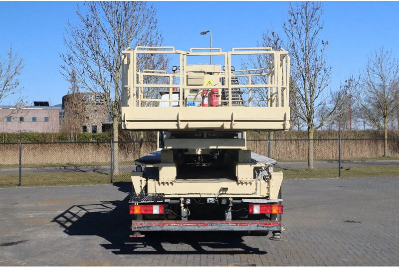 Leje en Mercedes-Benz Actros 2636 6X4 | TUNNEL PLATFORM | REMOTE DRIVING Mercedes-Benz Actros 2636 6X4 | TUNNEL PLATFORM | REMOTE DRIVING: billede 9