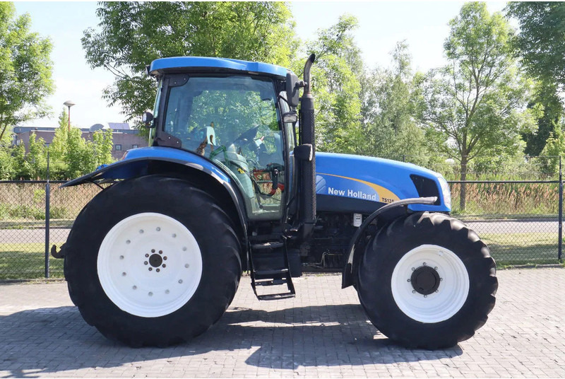 New Holland TS135A | 40 KM/H | 4X4 | SUPERSTEER - Traktor: billede 4 New Holland TS135A | 40 KM/H | 4X4 | SUPERSTEER - Traktor: billede 4