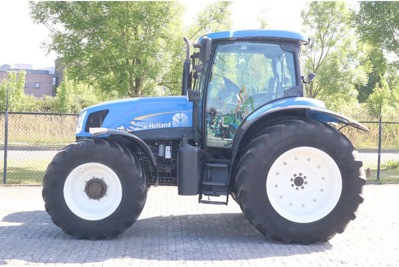 New Holland TS135A | 40 KM/H | 4X4 | SUPERSTEER - Traktor: billede 2 New Holland TS135A | 40 KM/H | 4X4 | SUPERSTEER - Traktor: billede 2