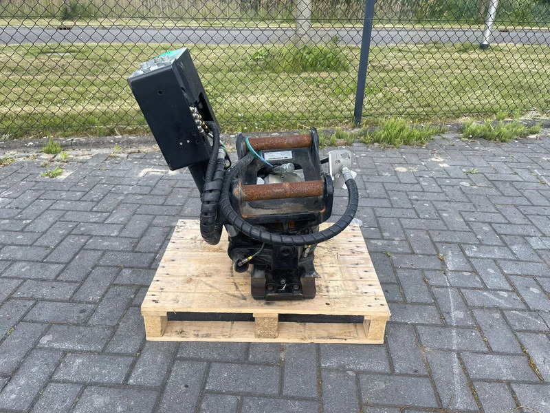 STEELWRIST X06 S40 | TILT ROTATOR | VLS | FPL | RF | NEW / UNUSED - Tiltrotator for Entreprenørmaskin: billede 2 STEELWRIST X06 S40 | TILT ROTATOR | VLS | FPL | RF | NEW / UNUSED - Tiltrotator for Entreprenørmaskin: billede 2