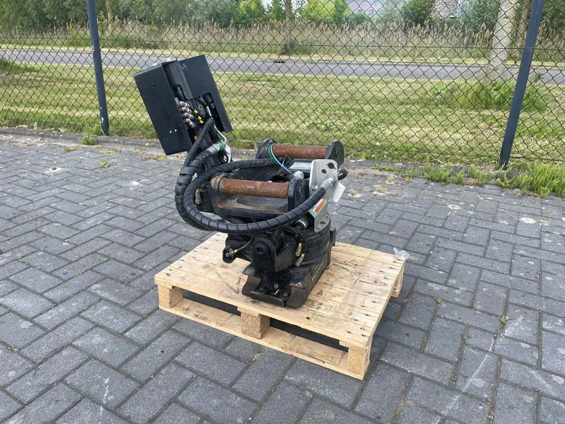 STEELWRIST X06 S40 | TILT ROTATOR | VLS | FPL | RF | NEW / UNUSED - Tiltrotator for Entreprenørmaskin: billede 1 STEELWRIST X06 S40 | TILT ROTATOR | VLS | FPL | RF | NEW / UNUSED - Tiltrotator for Entreprenørmaskin: billede 1
