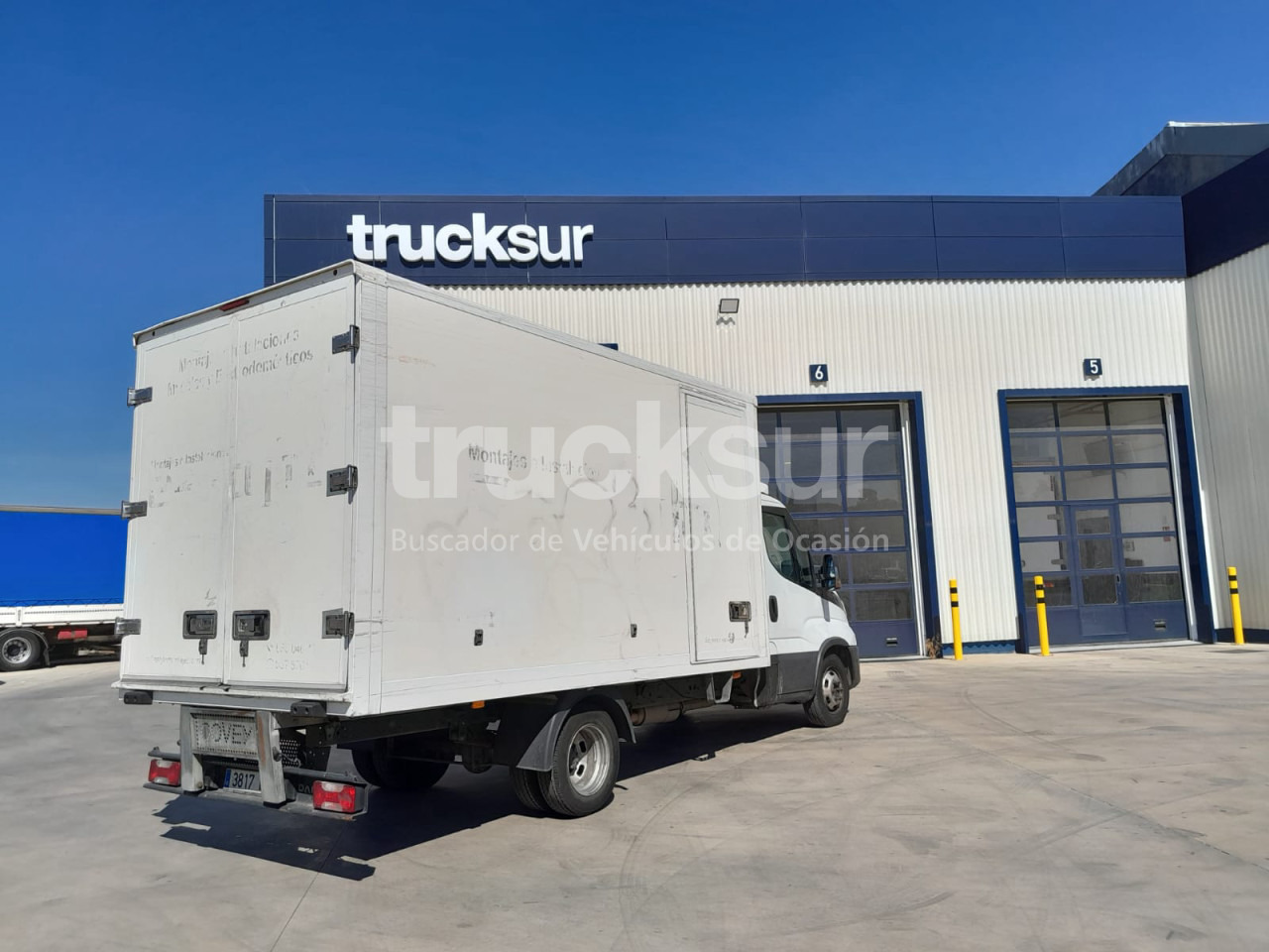 IVECO 35C16 GV - Varebil med kasse: billede 3 IVECO 35C16 GV - Varebil med kasse: billede 3