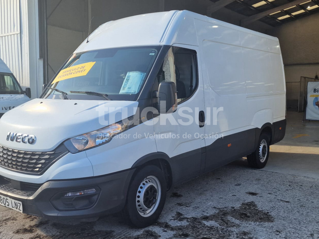 IVECO 35S14 12M3 - Varebil med kasse: billede 2 IVECO 35S14 12M3 - Varebil med kasse: billede 2