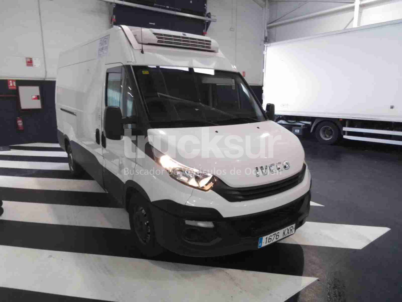 IVECO 35S14 FRC-X - Varebil med kasse: billede 1 IVECO 35S14 FRC-X - Varebil med kasse: billede 1