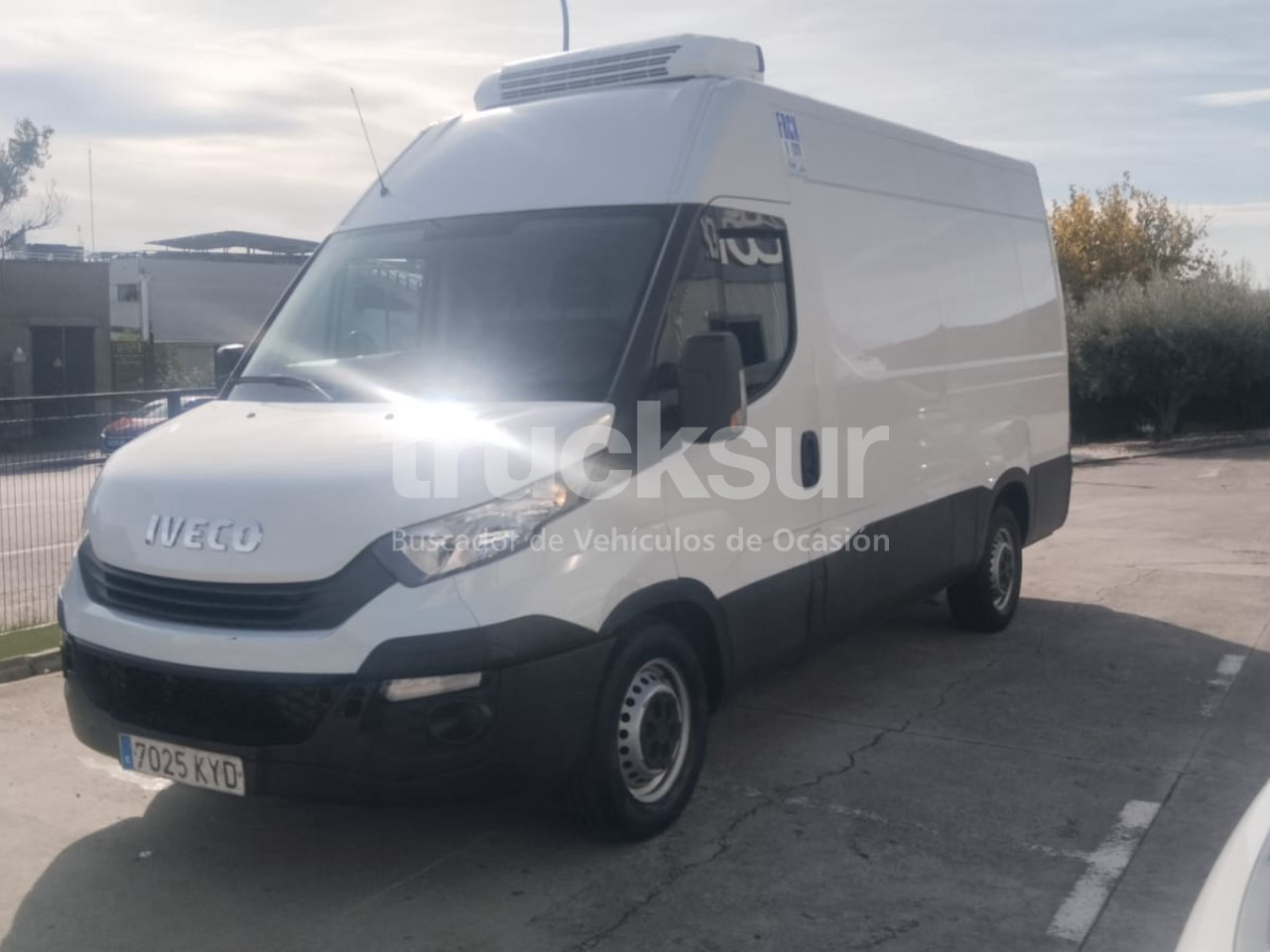 IVECO 35S16 12MS FRC-X - Varebil med kasse: billede 1 IVECO 35S16 12MS FRC-X - Varebil med kasse: billede 1