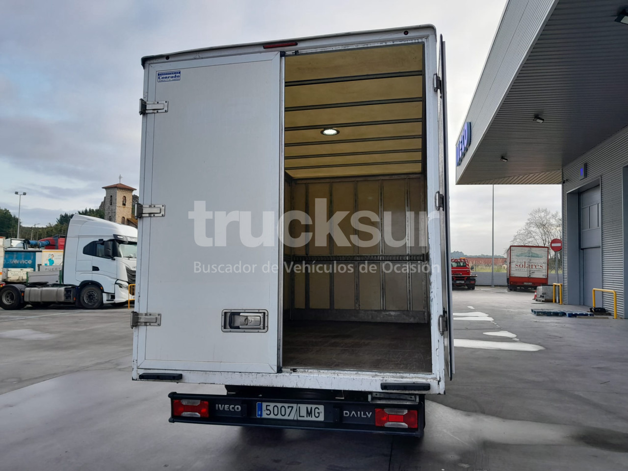 IVECO DAILY 35C16H - Varebil med kasse: billede 5 IVECO DAILY 35C16H - Varebil med kasse: billede 5