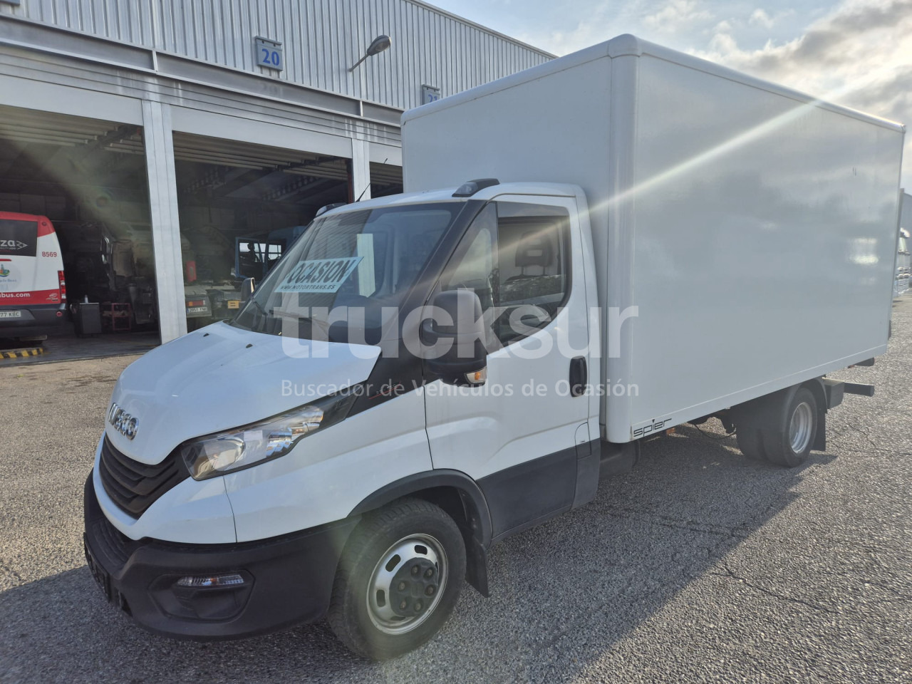 IVECO DAILY 35C16H - Varebil med kasse: billede 1 IVECO DAILY 35C16H - Varebil med kasse: billede 1