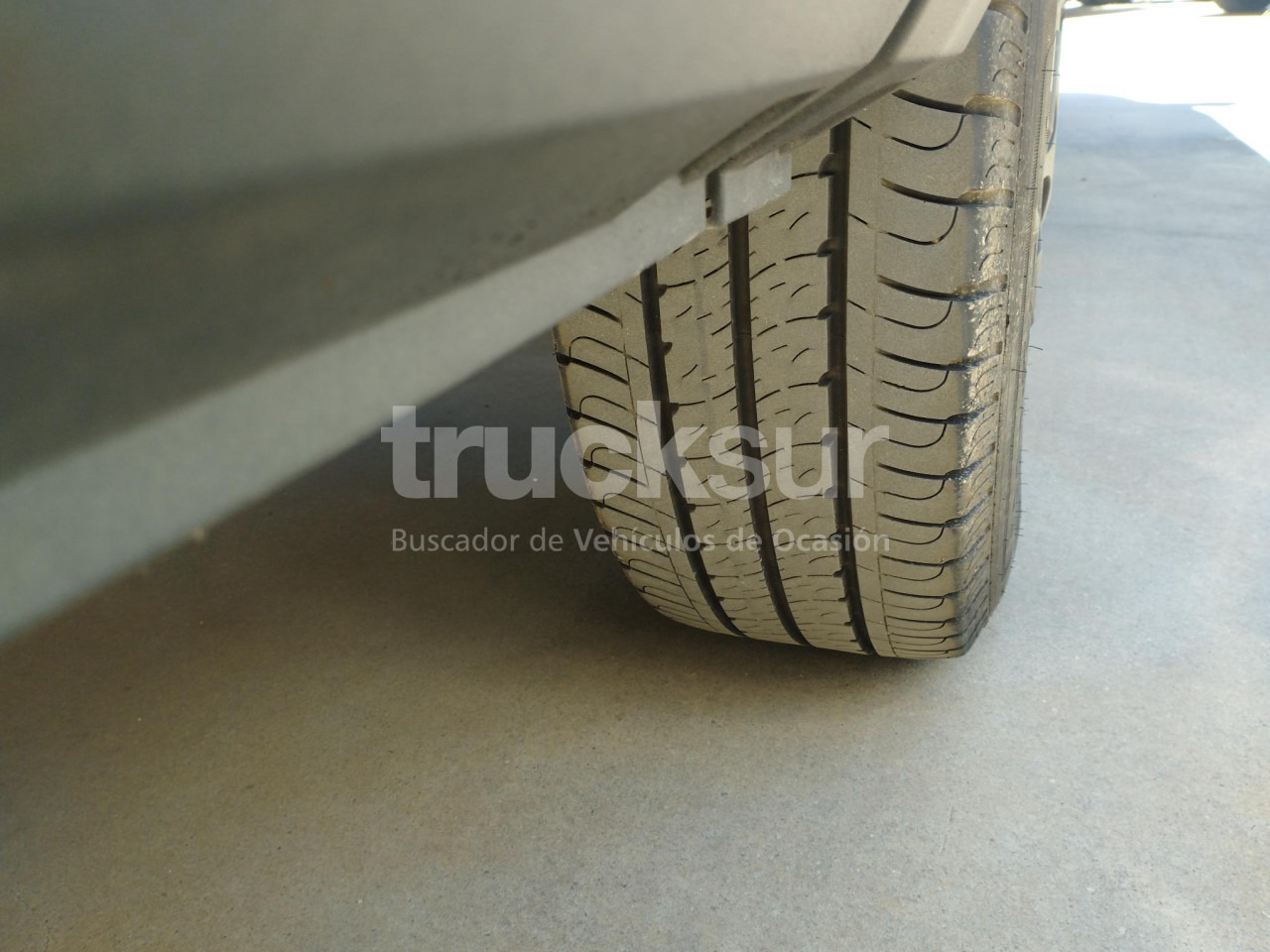 Varebil med kasse IVECO DAILY 35S16 F 12M3: billede 14