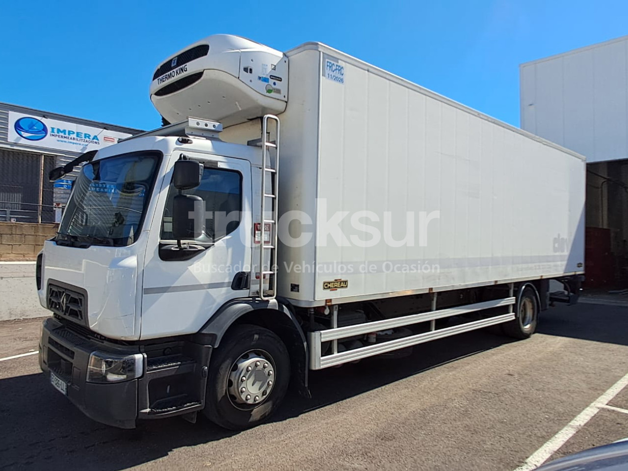 RENAULT D320.18 - Kølevogn lastbil: billede 2 RENAULT D320.18 - Kølevogn lastbil: billede 2
