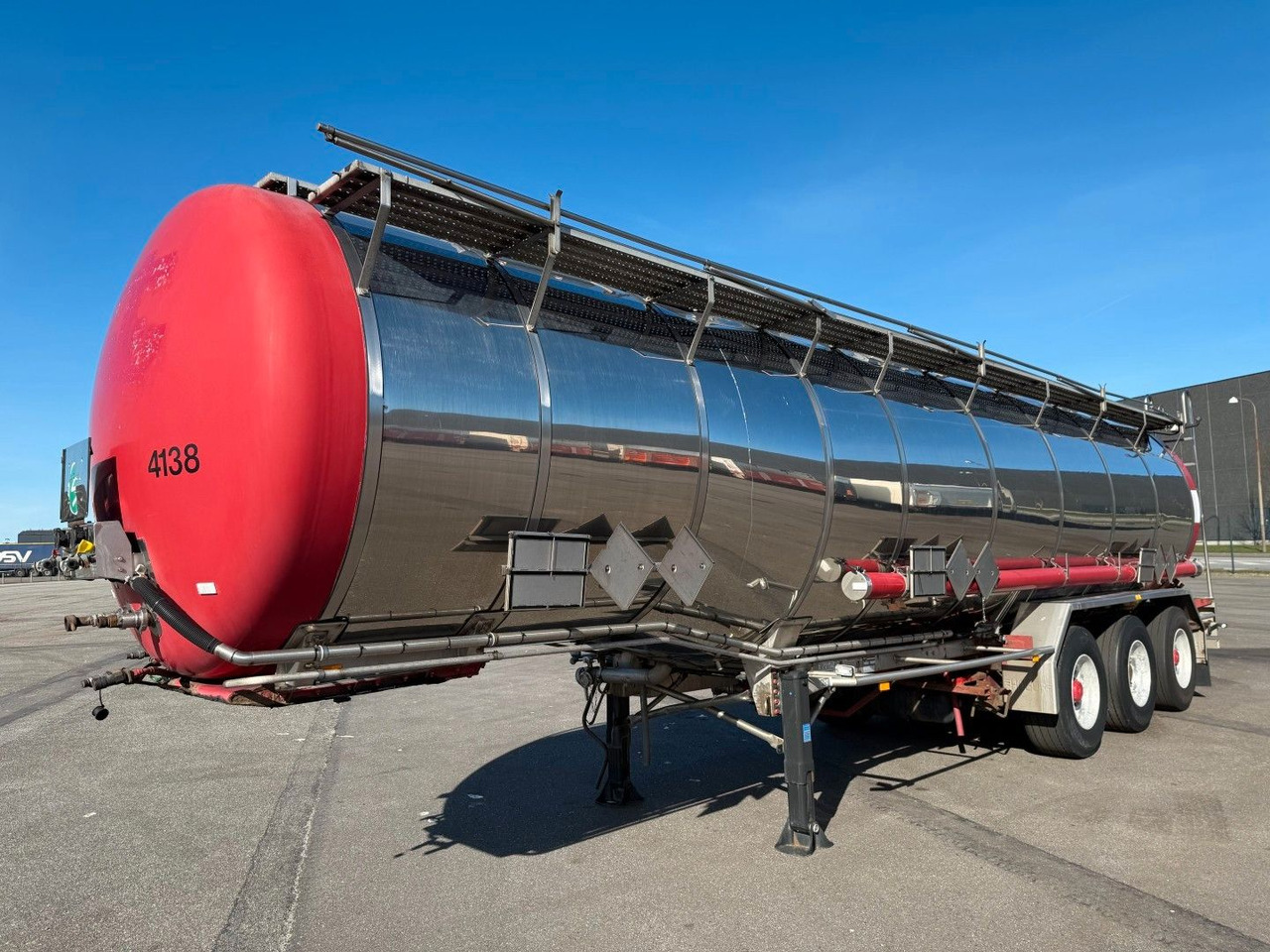 Burg 3 compartments 32.200 L ADR - Tanksættevogn: billede 1 Burg 3 compartments 32.200 L ADR - Tanksættevogn: billede 1