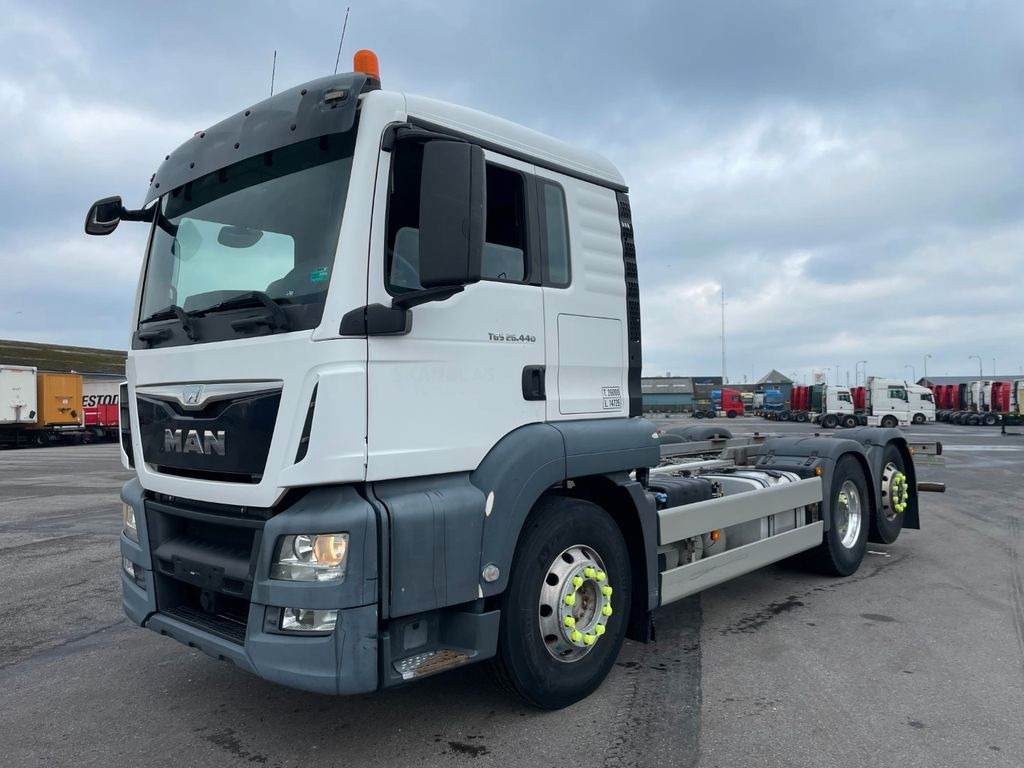 MAN TGS 26.440 6x2*4 ADR Fahrgestell Euro 6 MAN TGS 26.440 6x2*4 ADR Fahrgestell Euro 6 - Lastbil chassis: billede 1 MAN TGS 26.440 6x2*4 ADR Fahrgestell Euro 6 MAN TGS 26.440 6x2*4 ADR Fahrgestell Euro 6 - Lastbil chassis: billede 1