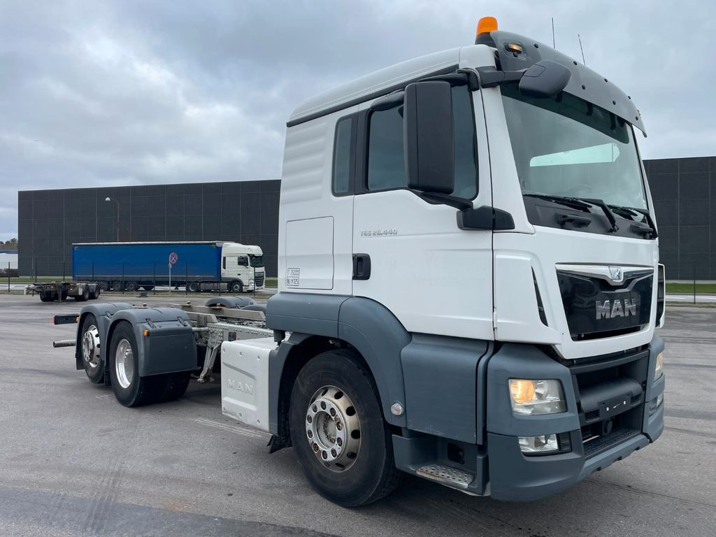 MAN TGS 26.440 6x2*4 Euro 6 Chassis ADR MAN TGS 26.440 6x2*4 Euro 6 Chassis ADR - Lastbil chassis: billede 2 MAN TGS 26.440 6x2*4 Euro 6 Chassis ADR MAN TGS 26.440 6x2*4 Euro 6 Chassis ADR - Lastbil chassis: billede 2