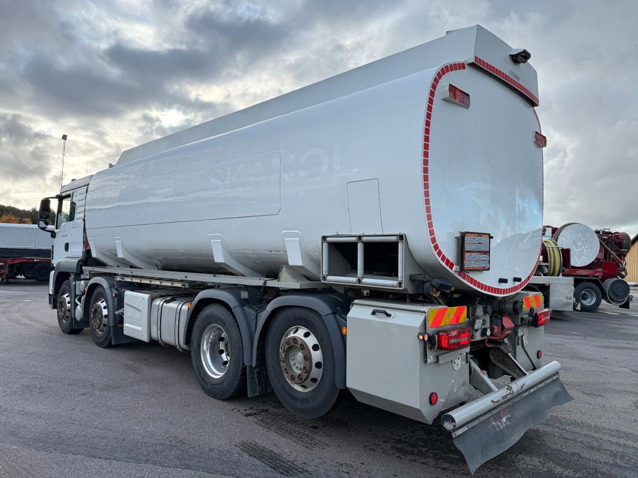 MAN TGS 35.480 8x2*6 Euro 6 23.000 l ADR Tanktruck - Tankbil: billede 4 MAN TGS 35.480 8x2*6 Euro 6 23.000 l ADR Tanktruck - Tankbil: billede 4
