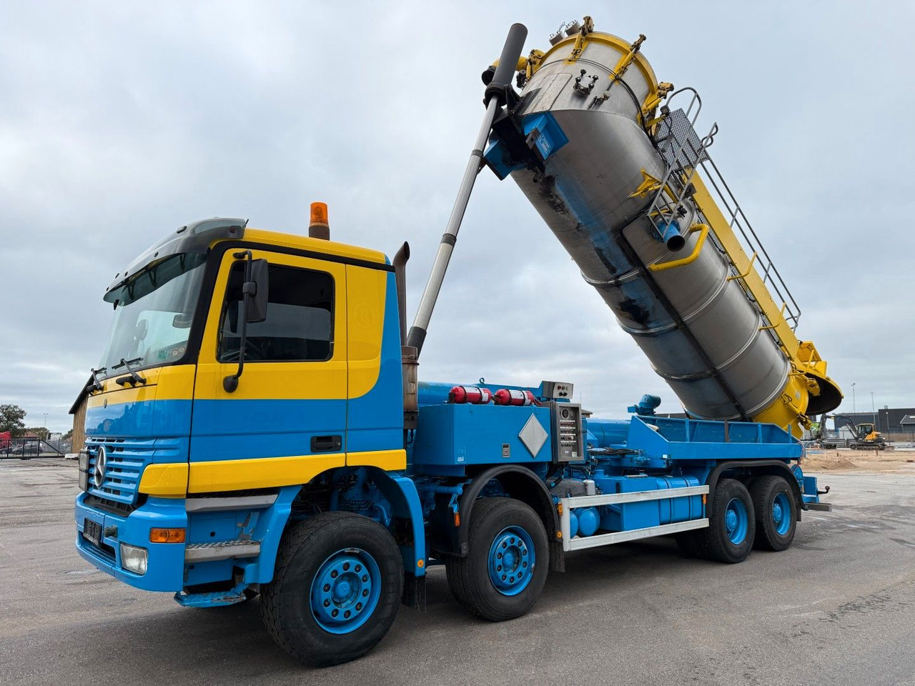 Mercedes-Benz Actros 4140 8x4 KOKS MEGAVAC 8000 ADR Dry Vac - Slamsugemaskine: billede 5 Mercedes-Benz Actros 4140 8x4 KOKS MEGAVAC 8000 ADR Dry Vac - Slamsugemaskine: billede 5