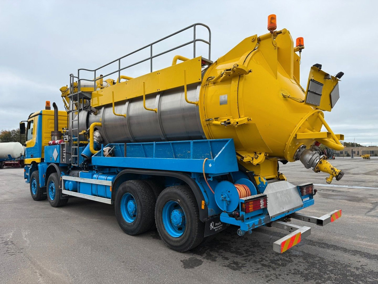 Mercedes-Benz Actros 4140 8x4 KOKS MEGAVAC 8000 ADR Dry Vac - Slamsugemaskine: billede 4 Mercedes-Benz Actros 4140 8x4 KOKS MEGAVAC 8000 ADR Dry Vac - Slamsugemaskine: billede 4