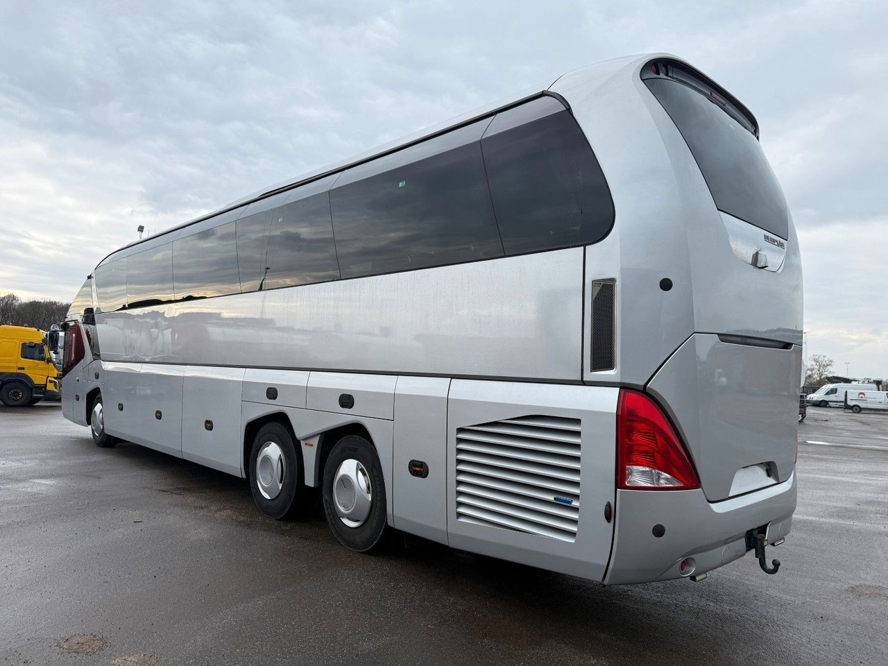 Neoplan Starliner N 5218 Euro 6 - Turistbus: billede 4 Neoplan Starliner N 5218 Euro 6 - Turistbus: billede 4
