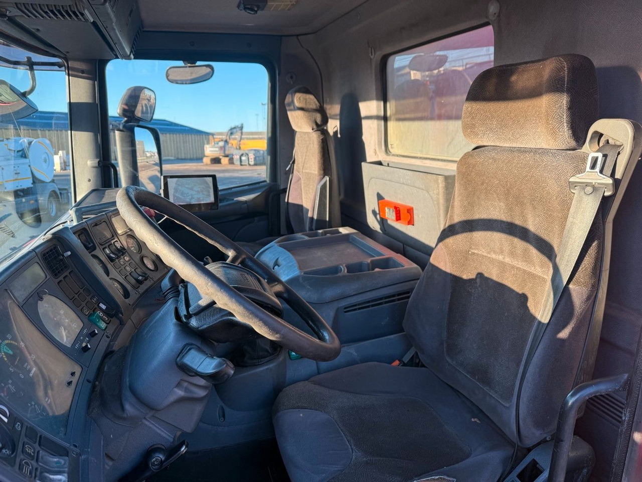 Scania 114/380 8x2*6 Assmann 14 m3 Vacuumtruck - Slamsugemaskine: billede 5 Scania 114/380 8x2*6 Assmann 14 m3 Vacuumtruck - Slamsugemaskine: billede 5