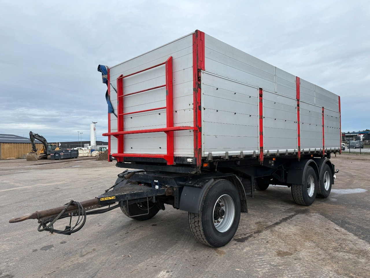 Skelhøje SVF P324 24 t. 3 axle Tipper / Getreide - Tipvogn påhængsvogn: billede 2 Skelhøje SVF P324 24 t. 3 axle Tipper / Getreide - Tipvogn påhængsvogn: billede 2