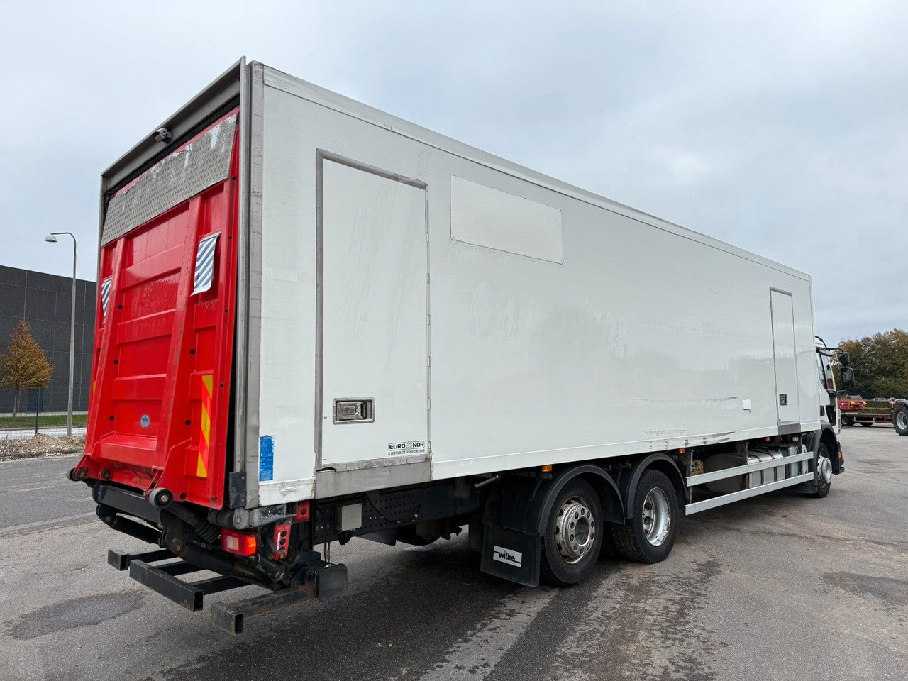 Volvo FE320 6x2*4 TK T1200-R Spectrum 9,80 m. koffer - Kølevogn lastbil: billede 3 Volvo FE320 6x2*4 TK T1200-R Spectrum 9,80 m. koffer - Kølevogn lastbil: billede 3