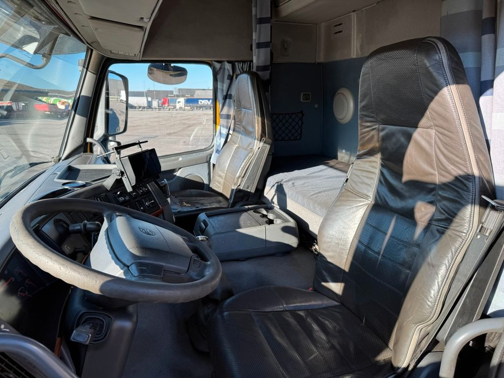 Volvo FM 340 6x2*4 Euro 5 FFG Elephant 10 m3 Volvo FM 340 6x2*4 Euro 5 FFG Elephant 10 m3 - Slamsugemaskine: billede 5 Volvo FM 340 6x2*4 Euro 5 FFG Elephant 10 m3 Volvo FM 340 6x2*4 Euro 5 FFG Elephant 10 m3 - Slamsugemaskine: billede 5