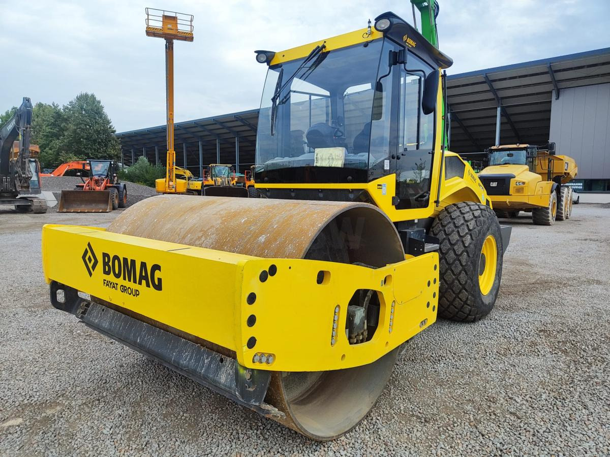 Bomag BW 213 D-5 - Kompaktor: billede 2 Bomag BW 213 D-5 - Kompaktor: billede 2