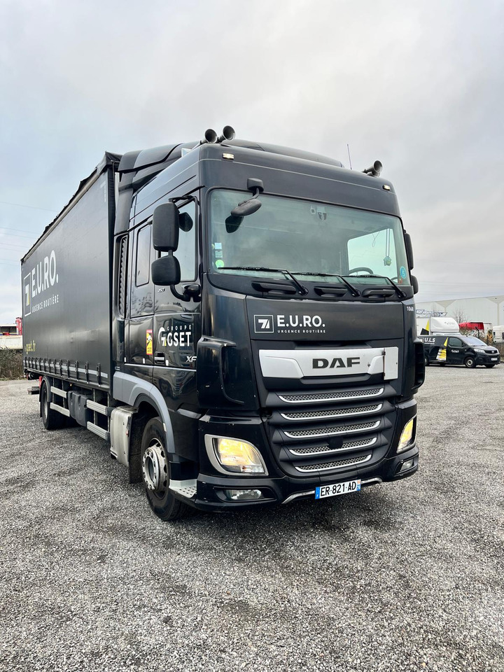 DAF FA45 - Lastbil med presenning: billede 2 DAF FA45 - Lastbil med presenning: billede 2