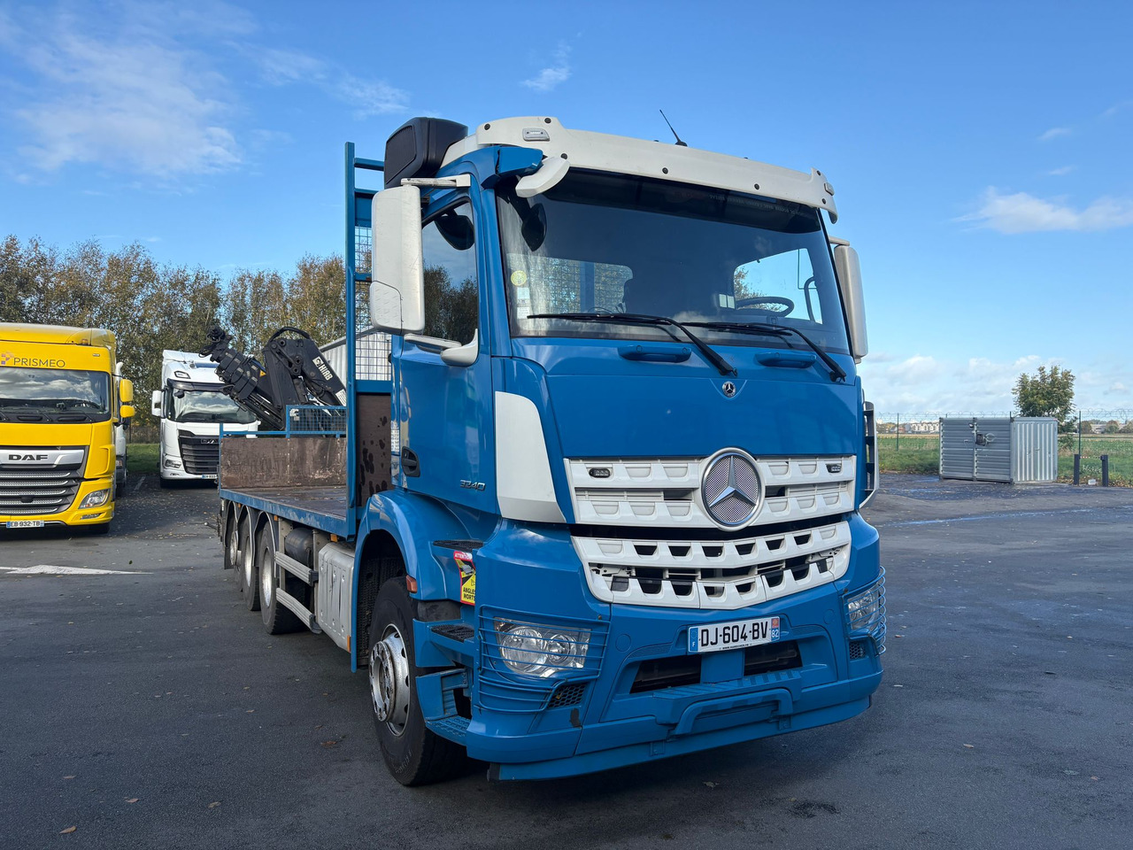 Mercedes Arocs 3240 - Lastbil med lad: billede 2 Mercedes Arocs 3240 - Lastbil med lad: billede 2