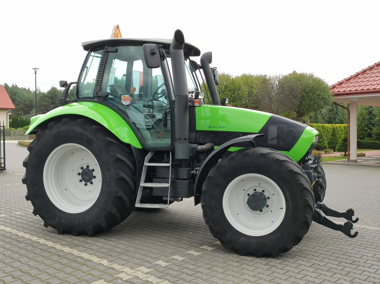 Leje en Deutz Fahr Agrotron M620 4x4 Przedni Tuz Wałek W.O.M Wyjścia do Przyczepy Deutz Fahr Agrotron M620 4x4 Przedni Tuz Wałek W.O.M Wyjścia do Przyczepy: billede 7 Leje en Deutz Fahr Agrotron M620 4x4 Przedni Tuz Wałek W.O.M Wyjścia do Przyczepy Deutz Fahr Agrotron M620 4x4 Przedni Tuz Wałek W.O.M Wyjścia do Przyczepy: billede 7