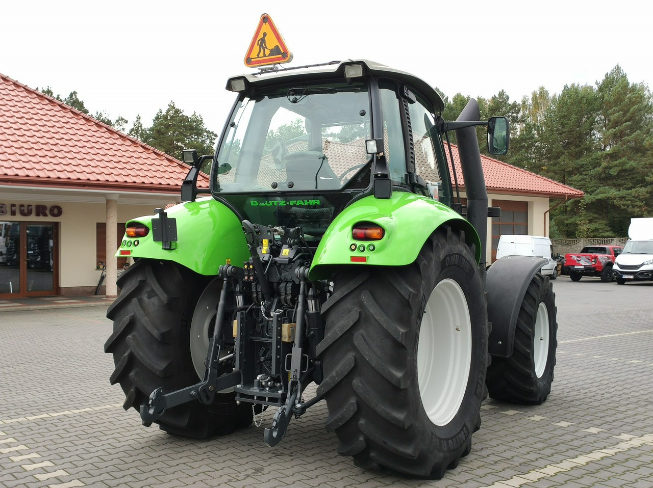 Leje en Deutz Fahr Agrotron M620 4x4 Przedni Tuz Wałek W.O.M Wyjścia do Przyczepy Deutz Fahr Agrotron M620 4x4 Przedni Tuz Wałek W.O.M Wyjścia do Przyczepy: billede 17 Leje en Deutz Fahr Agrotron M620 4x4 Przedni Tuz Wałek W.O.M Wyjścia do Przyczepy Deutz Fahr Agrotron M620 4x4 Przedni Tuz Wałek W.O.M Wyjścia do Przyczepy: billede 17