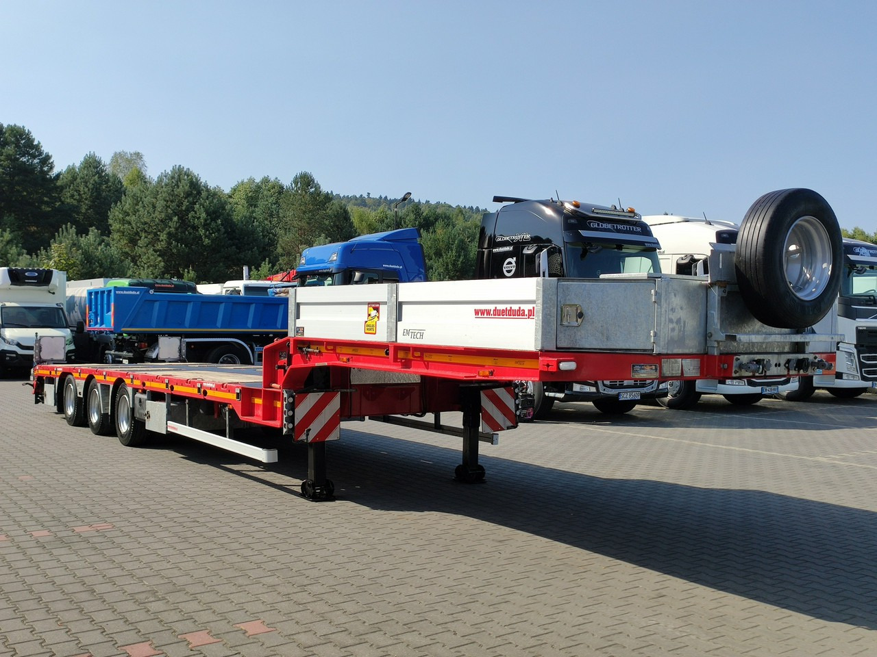 EMTECH Ład-33.3 tony 3osie Tylna oś skrętna Przednia Podnoszona - Nedbygget platform sættevogn: billede 5 EMTECH Ład-33.3 tony 3osie Tylna oś skrętna Przednia Podnoszona - Nedbygget platform sættevogn: billede 5