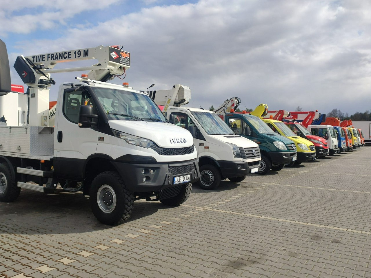 Lastbil med mandskabslift Iveco Daily 55S17W 4x4 Zwyżka 19m Versalift Lat 55 TB Time France: billede 15 Lastbil med mandskabslift Iveco Daily 55S17W 4x4 Zwyżka 19m Versalift Lat 55 TB Time France: billede 15