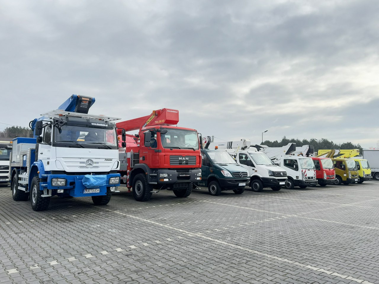 Mercedes AXOR 1829 4x4 Zwyżka RUTHMANN STEIGER T270S16 Podnośnik Koszowy - Lastbil med mandskabslift: billede 2 Mercedes AXOR 1829 4x4 Zwyżka RUTHMANN STEIGER T270S16 Podnośnik Koszowy - Lastbil med mandskabslift: billede 2
