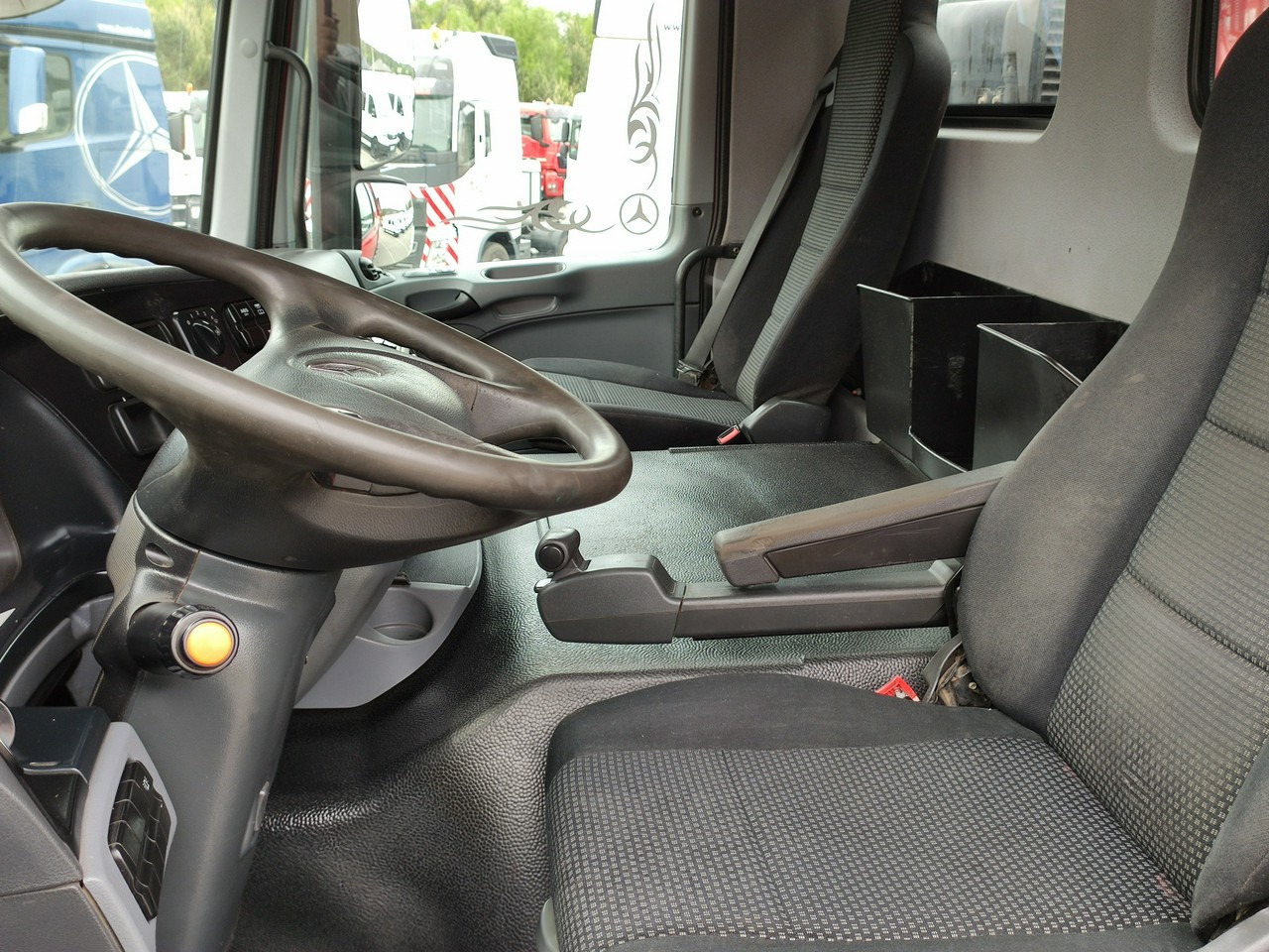 Tipvogn lastbil Mercedes Actros 4141 8x6 Wywrot SKIBICKI Automat EPS ze Sprzegłem !!!: billede 49 Tipvogn lastbil Mercedes Actros 4141 8x6 Wywrot SKIBICKI Automat EPS ze Sprzegłem !!!: billede 49