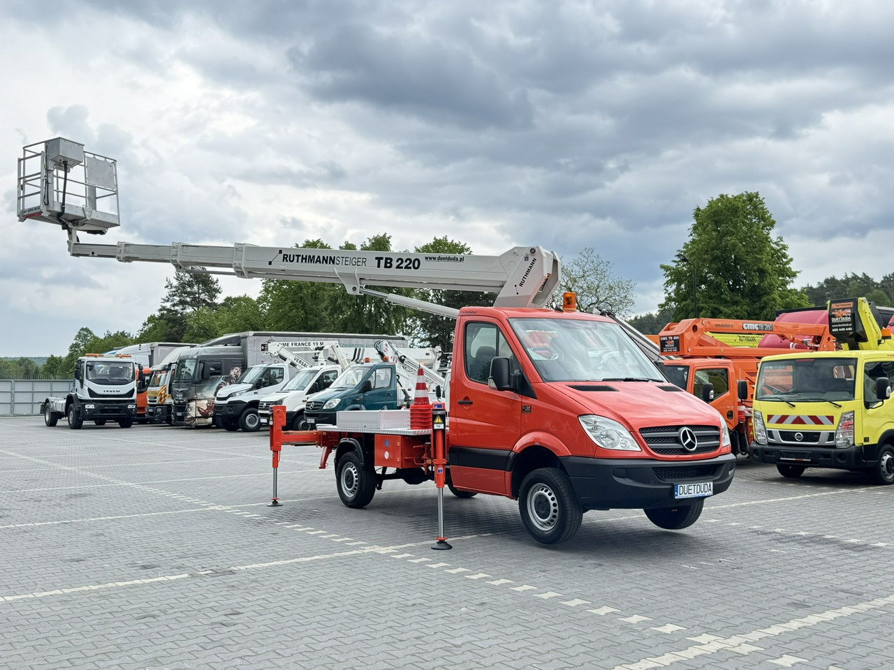 Mercedes Sprinter - Lastbil med mandskabslift: billede 5 Mercedes Sprinter - Lastbil med mandskabslift: billede 5