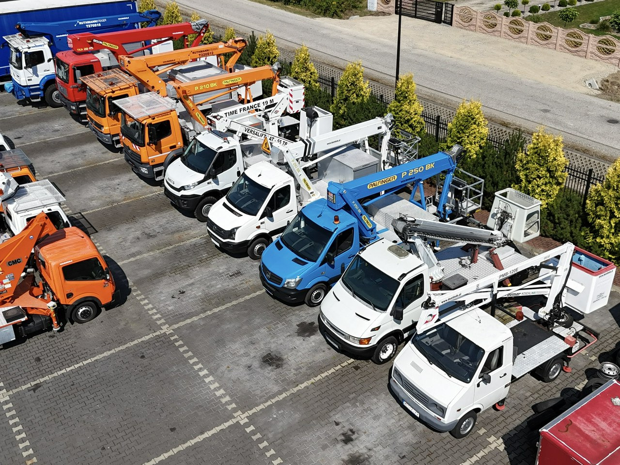 Nissan Zwyżka Podnośnik Koszowy 4X4 CABSTAR MAXITY SPRINTER - Lastbil med mandskabslift: billede 4 Nissan Zwyżka Podnośnik Koszowy 4X4 CABSTAR MAXITY SPRINTER - Lastbil med mandskabslift: billede 4